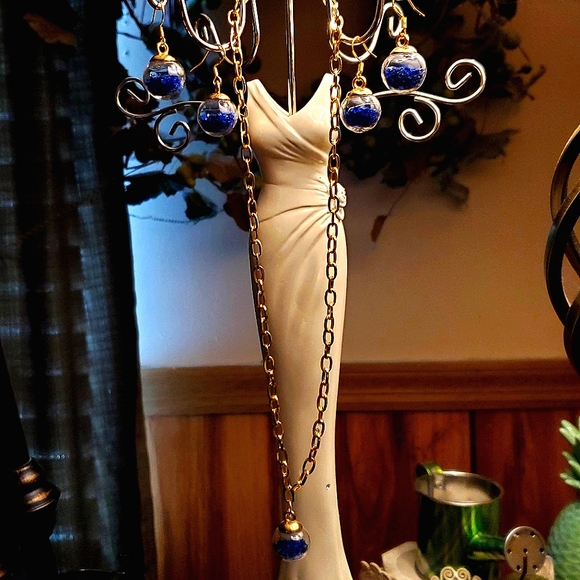 Handmade clear glass ball with blue sparkly stars necklace & earrings set. - Picture 1 of 8